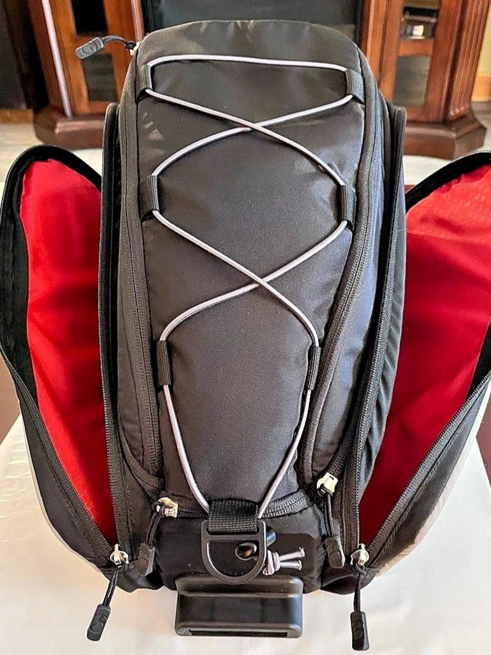 Bontrager Interchange Deluxe Rear Trunk Bag Like New Without Tags